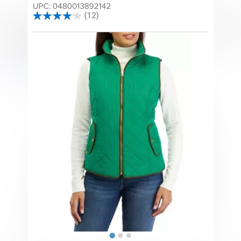 Crown & Ivy green quilted vest. Pockets have zippers.